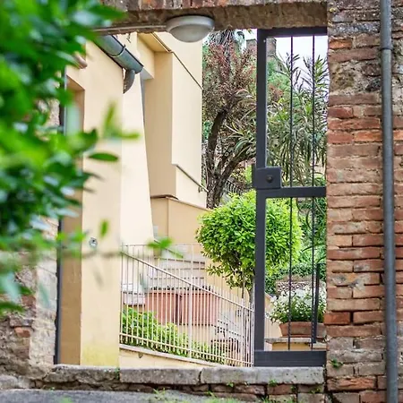 Marble - A Pochi Passi Dal Centro E Dalla Stazione Apartment